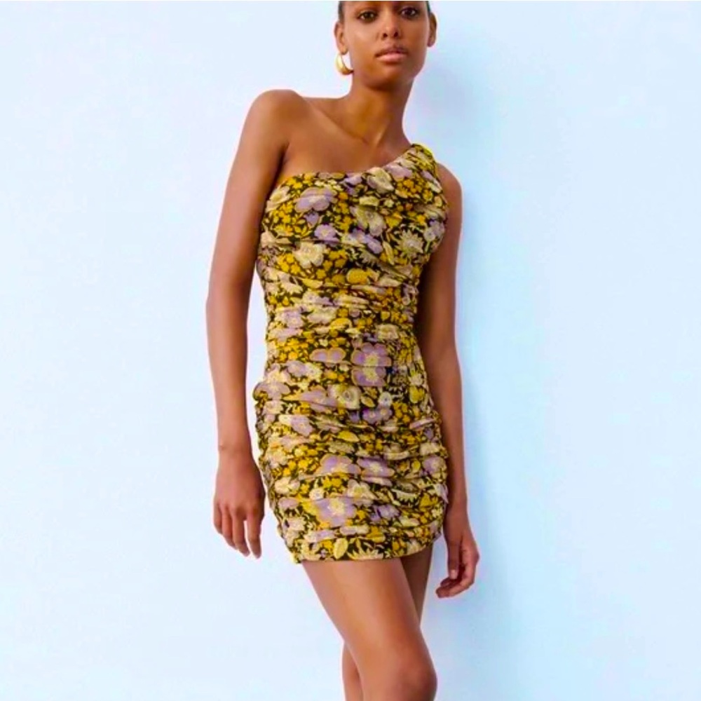 🩶💛♦️NWT ZARA Ruched Dress💛🩶 - Picture 4 of 13